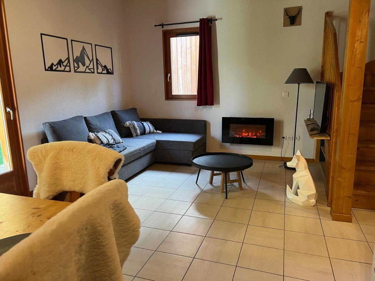 Chalet By Sophie Superdevoluy Avec Piscine エクステリア 写真